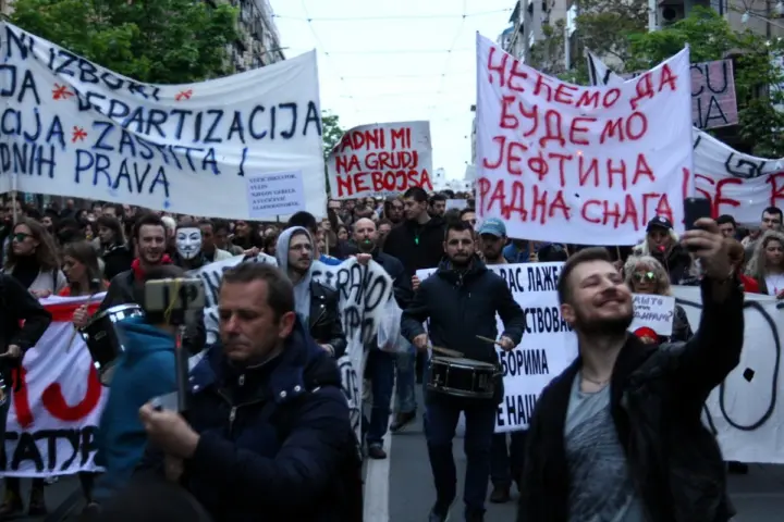 Jedan od Protesta protiv diktature, april 2017. godine; Foto: Marko Miletić