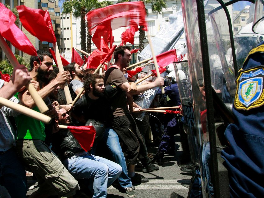 Prvomajski protesti u Atini 2010. godine; Foto: Joanna / Flickr