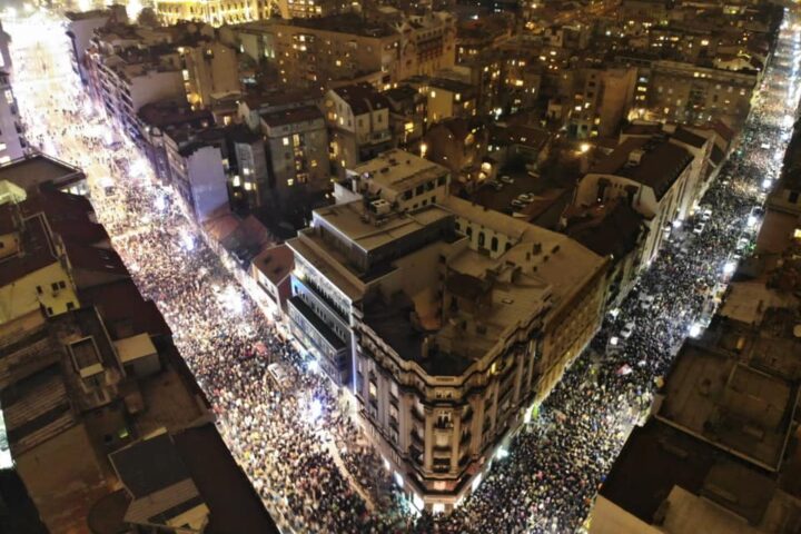 Šta je trulo u aktuelnim beogradskim protestima?