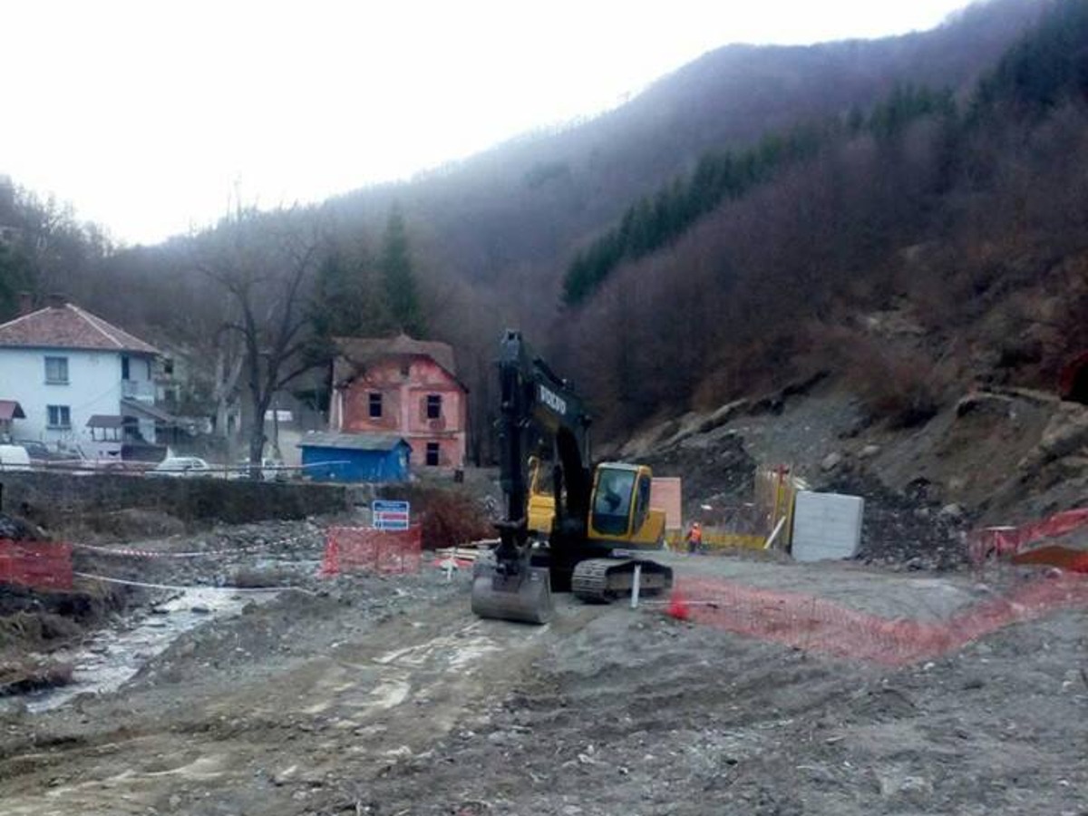 Dan nakon eksplozije u Rakiti ostaje nejasno šta je eksplodiralo