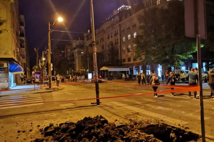 Odbrana komšiluka na Dorćolu tokom policijskog časa