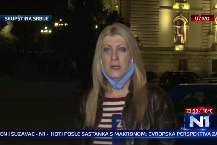 Izveštavanje medija o protestu: od hrabrih reporterki do muka javnog servisa