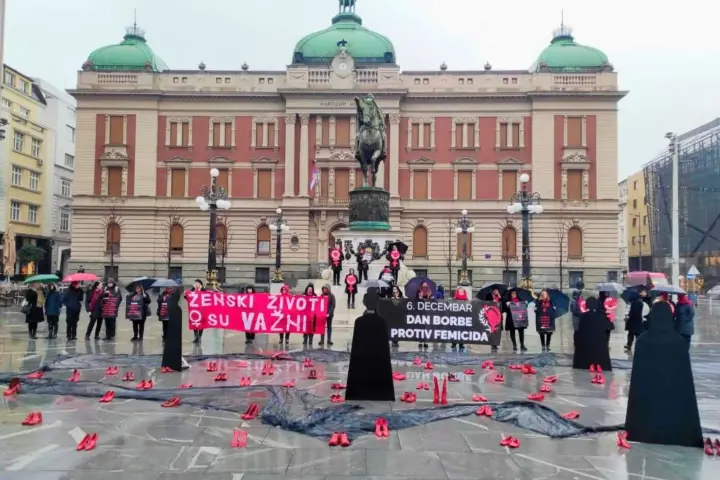 Skup na Trgu Republike u Beogradu na Međunarodni dan borbe protiv femicida