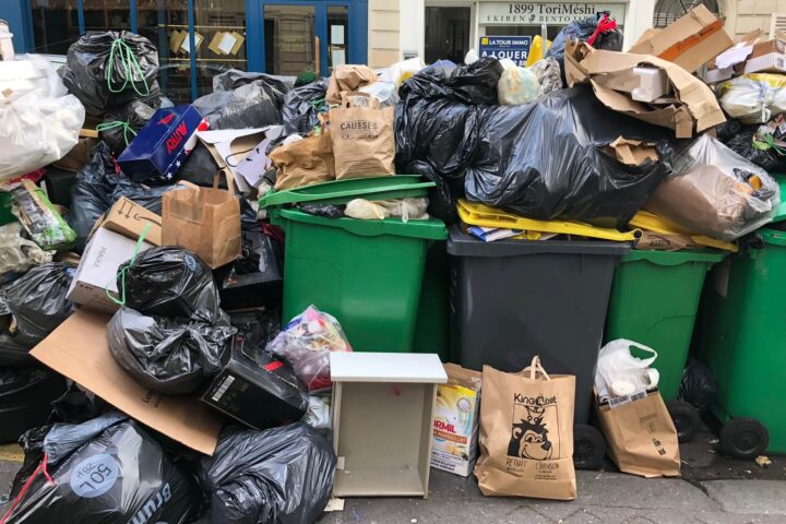 Radnici i danas blokiraju rafinerije, štrajkovi u Francuskoj se nastavljaju