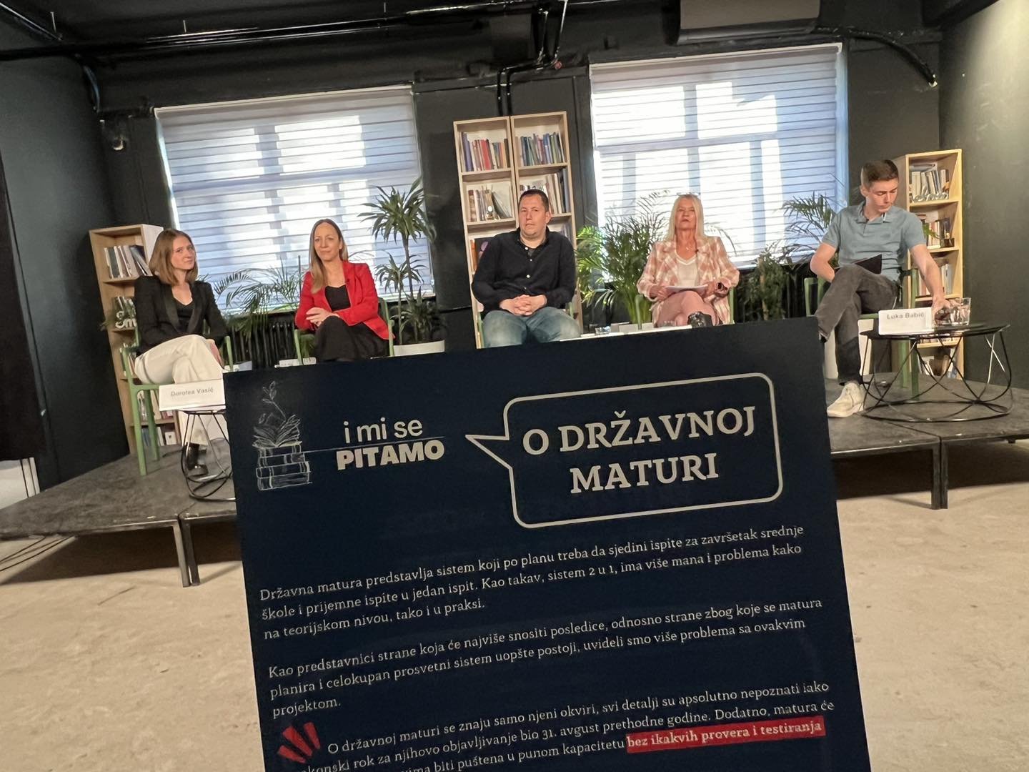 Učesnici tribine