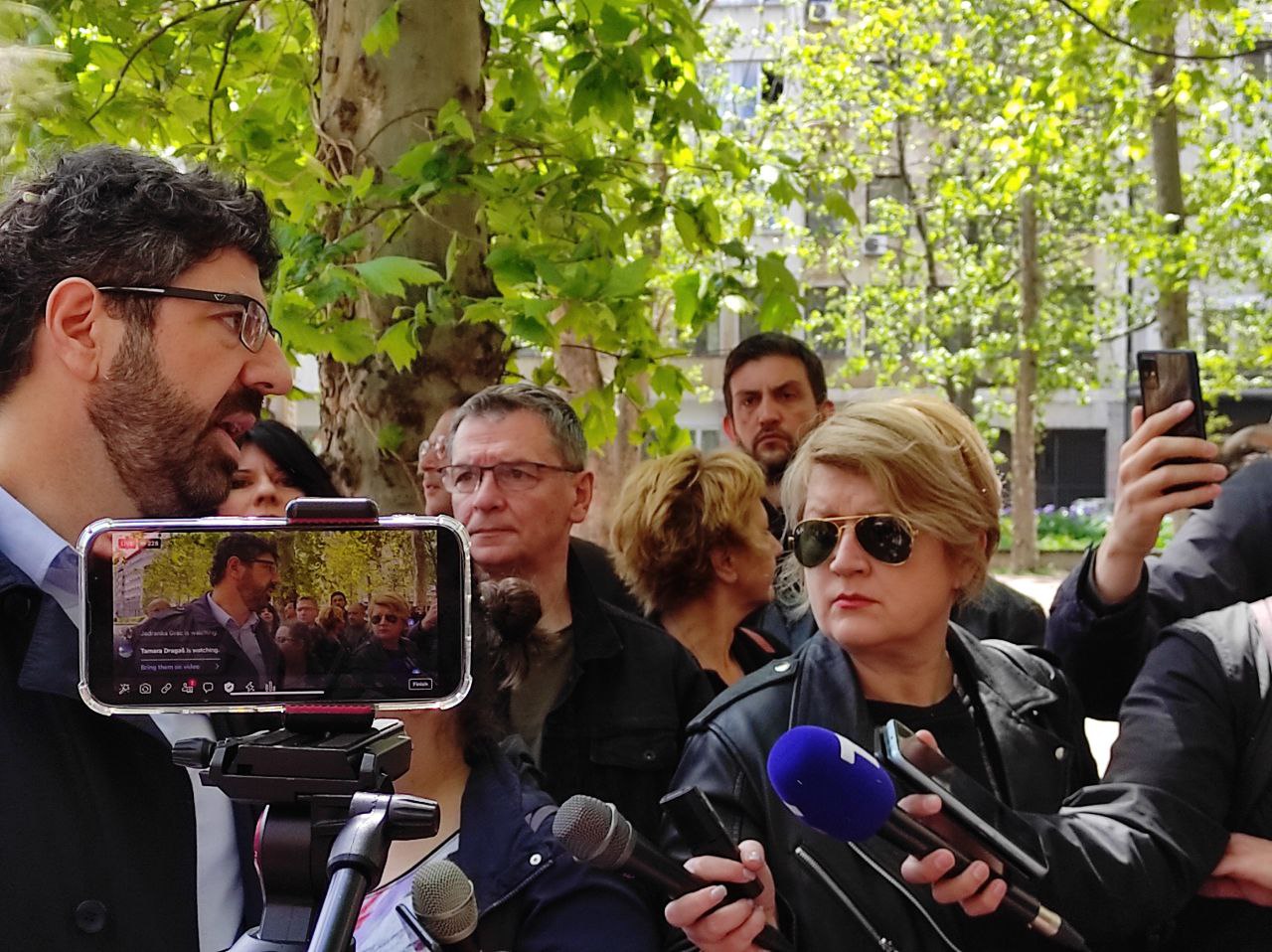 Opozicija predala zahteve i tekst ostavke članovima REM-a, foto: Mašina
