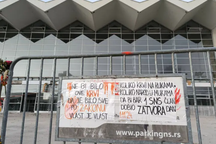 Protest u Novom sadu, 17. novembar; Foto: Mašina