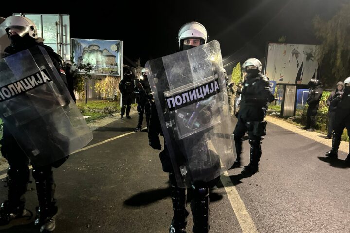 Kordon policije u Sečnju