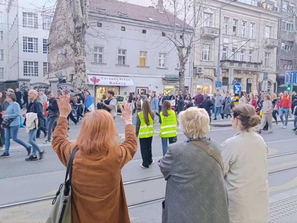 Vučić se obraća penzionerima jer više nema kome, smatra sociolog Đokica Jovanović