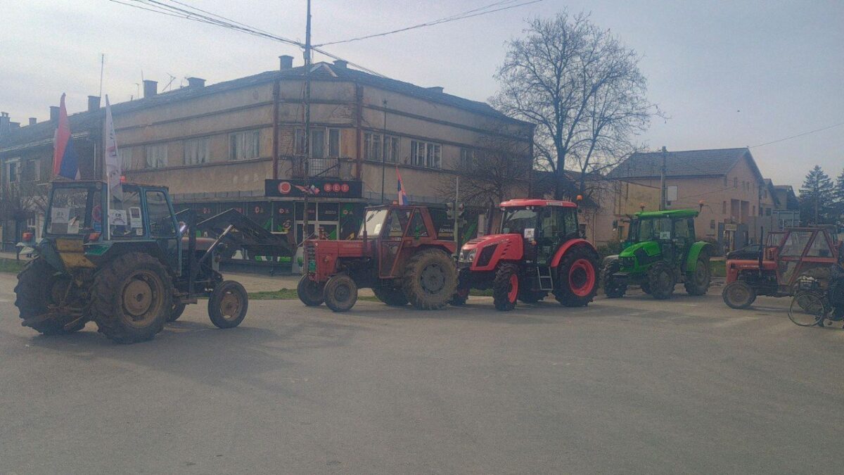 Blokada u centru Bogatića