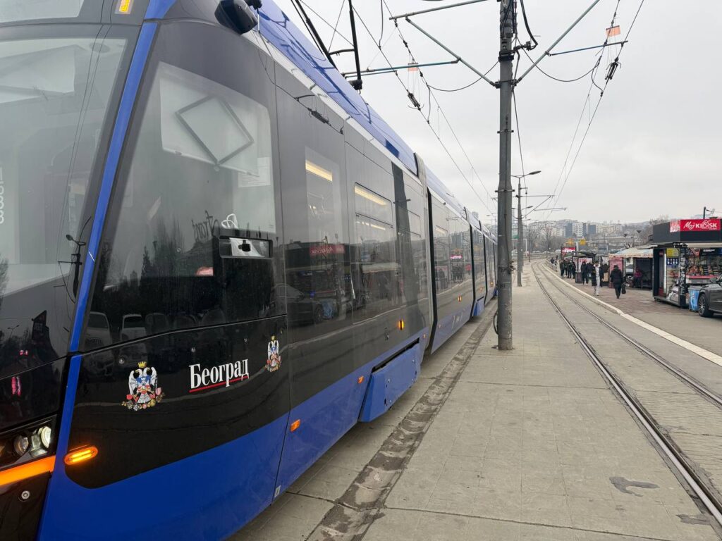 Simić (PSG): Vozači tramvaja voze u kabinama u kojima je 50 stepeni, Grad Beograd o tome treba da vodi računa