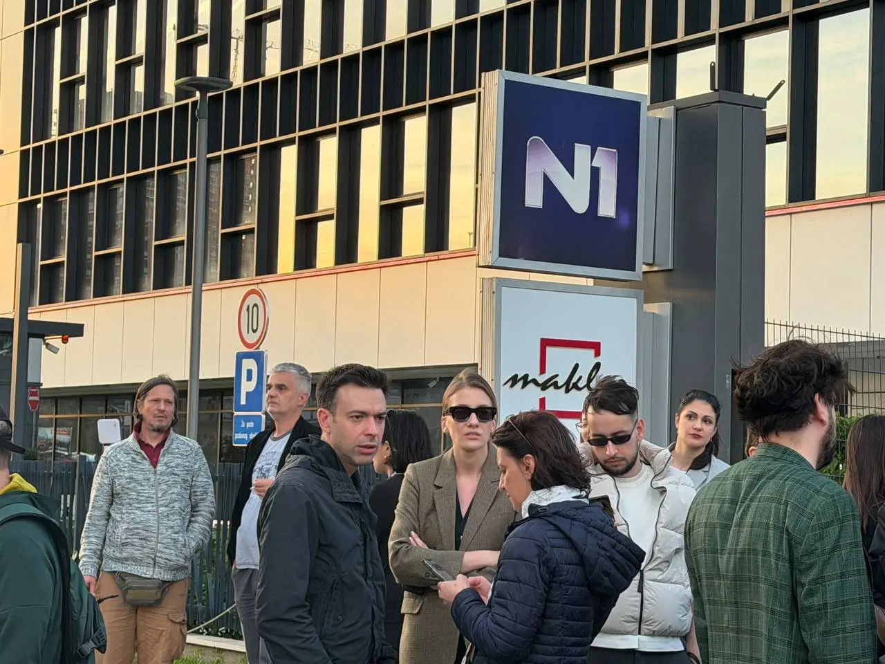 N1