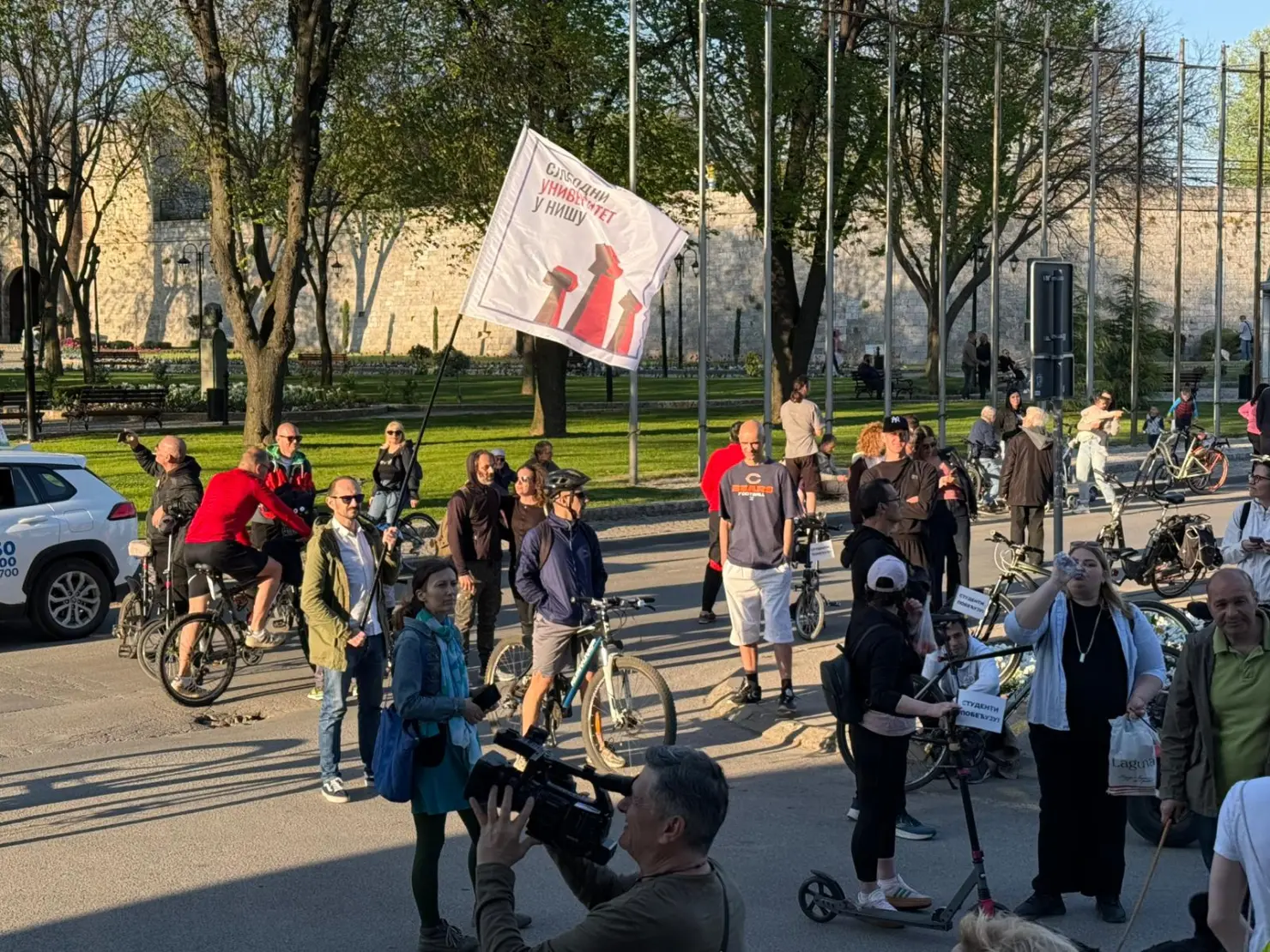 Slobodni univerzitet u Nišu povodom skupa SNS: „Nisi dobrodošao, niti ste dobrodošli“