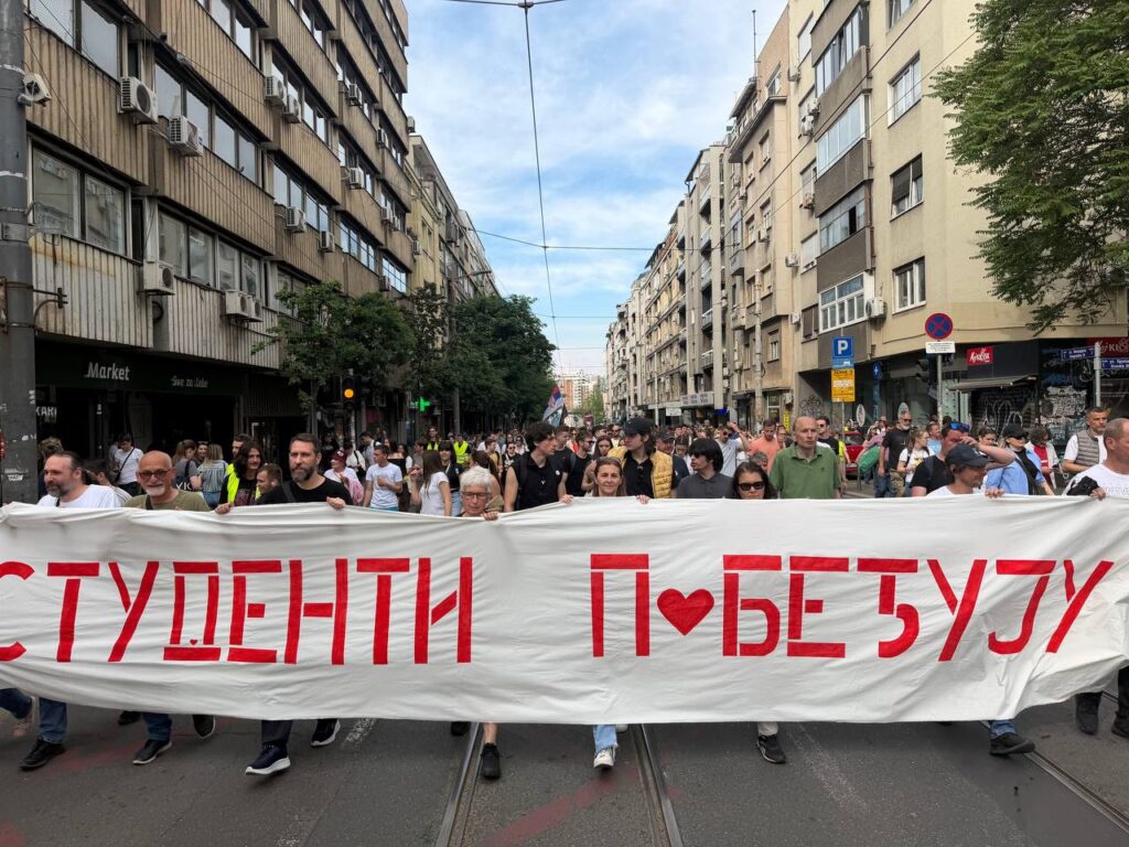 Sutra protest u Novom Sadu, štandovi u Kampusu i kod Limanske, bajkeri dolaze organizovano