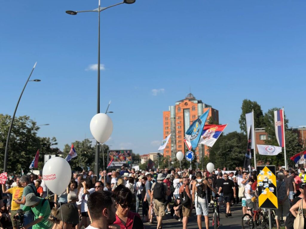BLOG uživo: Skup u Novom Sadu završen, studenti poručili da je pred nama dugo i toplo leto, leto organizovanja i leto borbe