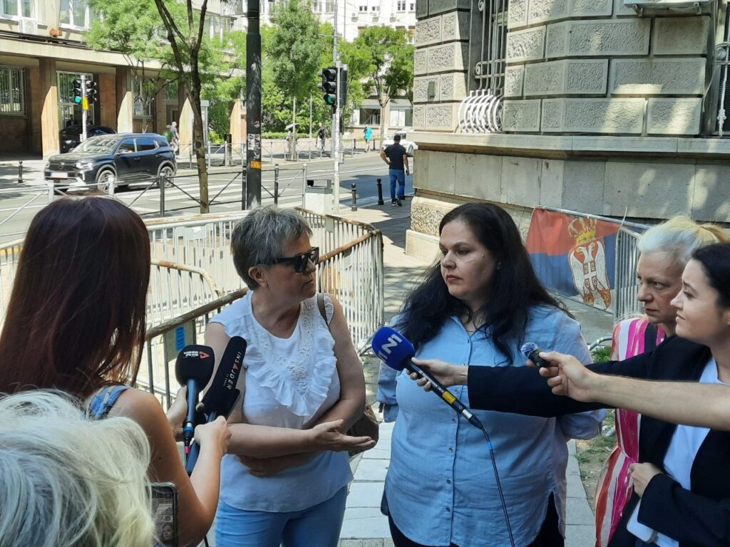 Radnice Apoteke Beograd dobiće zaostale plate, ali privatizacija ostaje na stolu