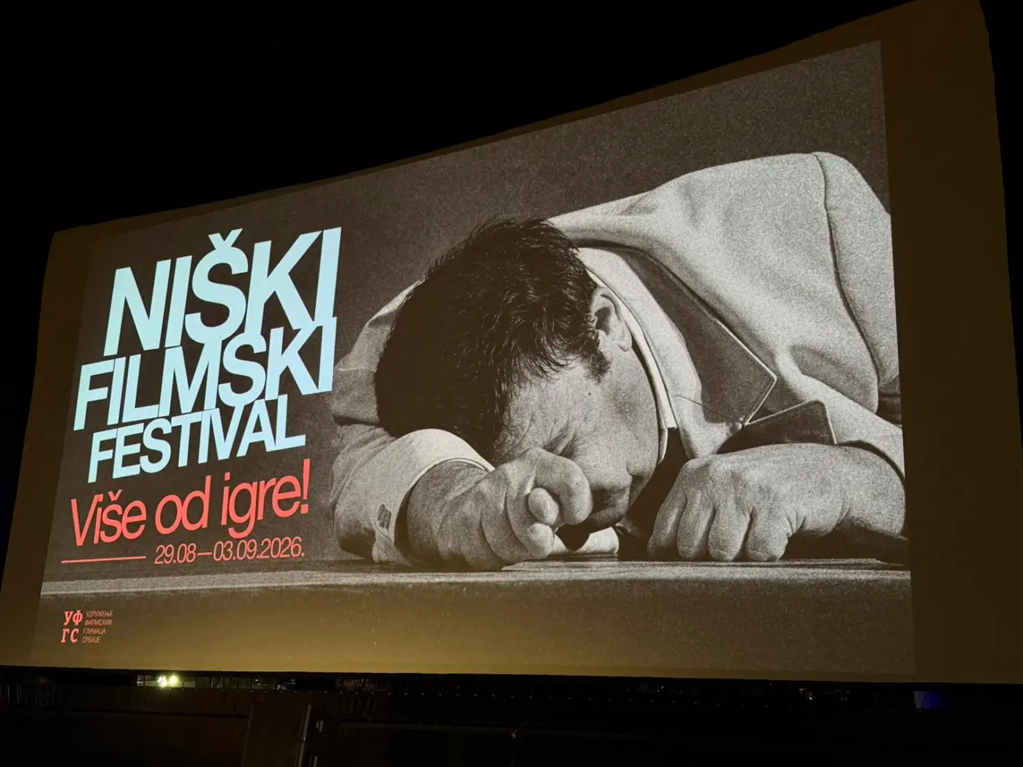 Otvoreno drugo veče Niškog filmskog festivala: „Pumpaj“ i „Studenti pobeđuju“ odjekivali sa Nišavskog keja