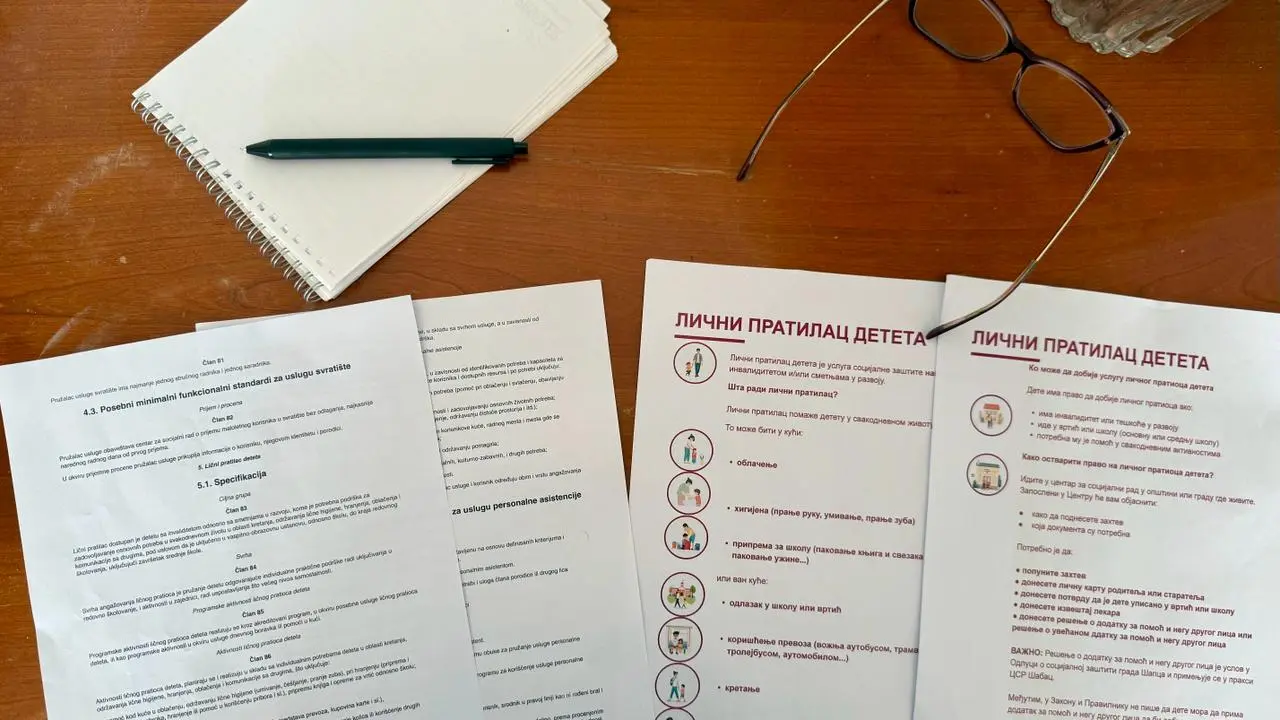 Serijal „Politika odozdo“: Centri za socijalni rad u Zrenjaninu i Šapcu, u saradnji sa osobama sa invaliditeom, pripremili dokumenta na „lakom jeziku“